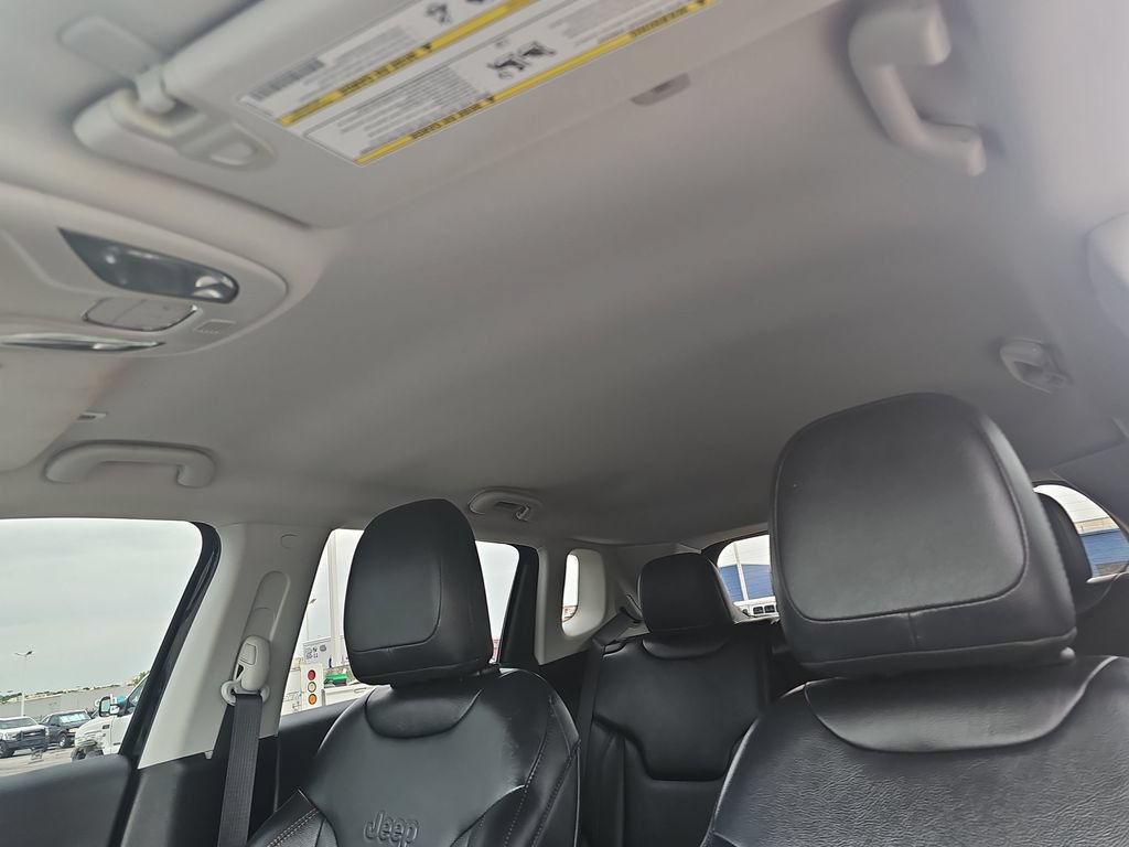 Used 2019 Jeep Compass Limited FWD image 27