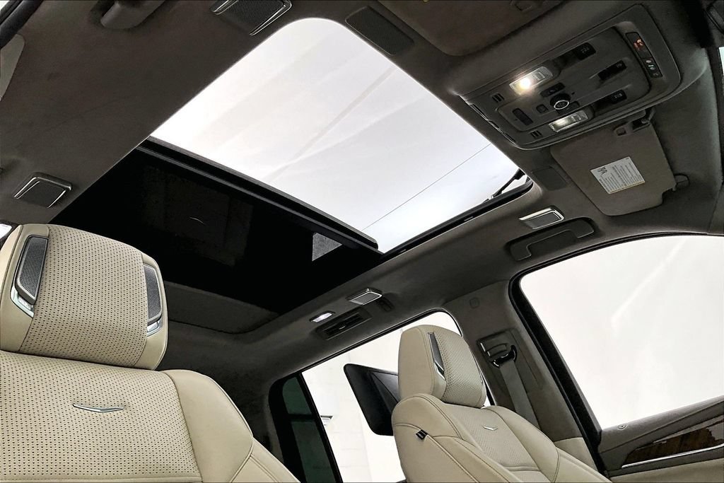 Used 2021 Cadillac Escalade ESV Sport Platinum AWD/4WD image 21
