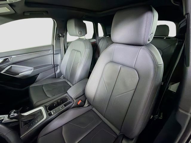 Used 2022 Audi Q3 2.0T Premium Plus w/ Premium Plus Package image 8