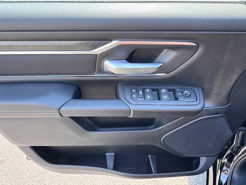 New 2026 RAM 1500 Big Horn w/ Night Edition AWD/4WD image 10