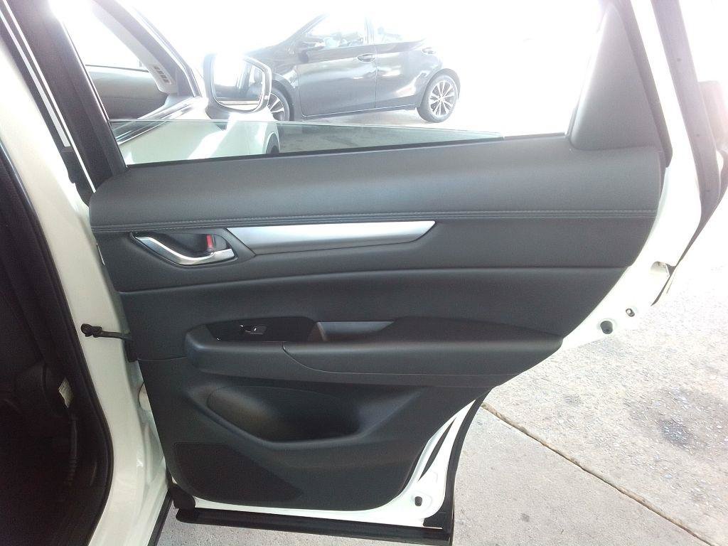 Used 2018 MAZDA CX-5 Touring w/ Preferred Equipment Package FWD image 24