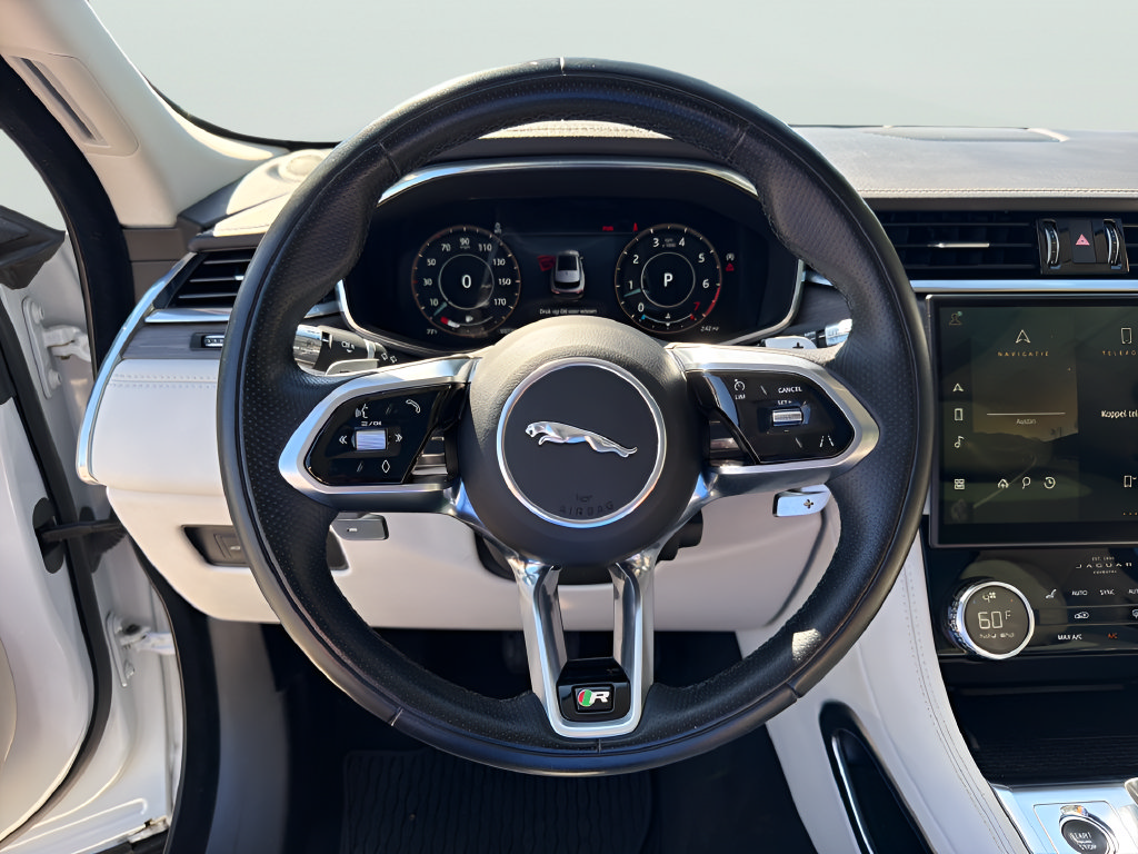 Used 2021 Jaguar F-PACE R-Dynamic S AWD/4WD image 18