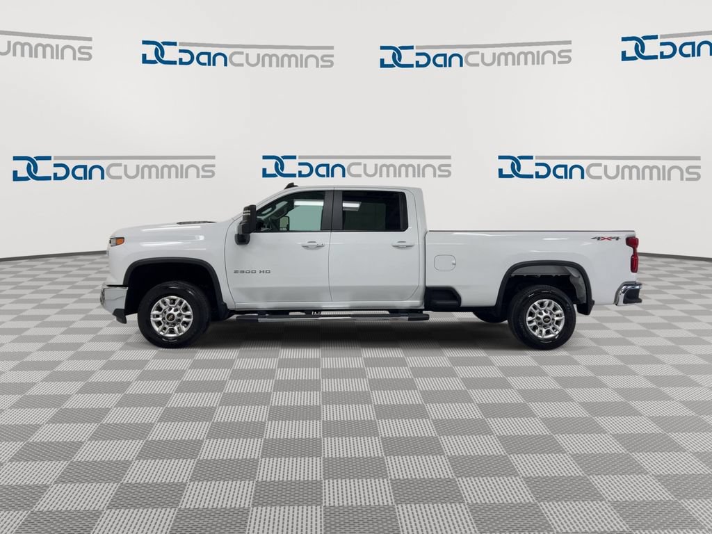 Used 2025 Chevrolet Silverado 2500 LT w/ Convenience Package AWD/4WD image 5