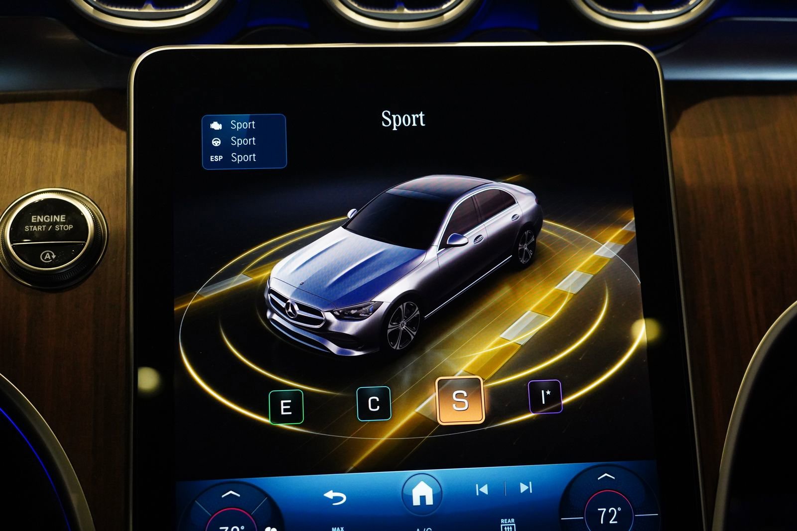 Used 2025 Mercedes-Benz C 300 4MATIC Sedan image 25