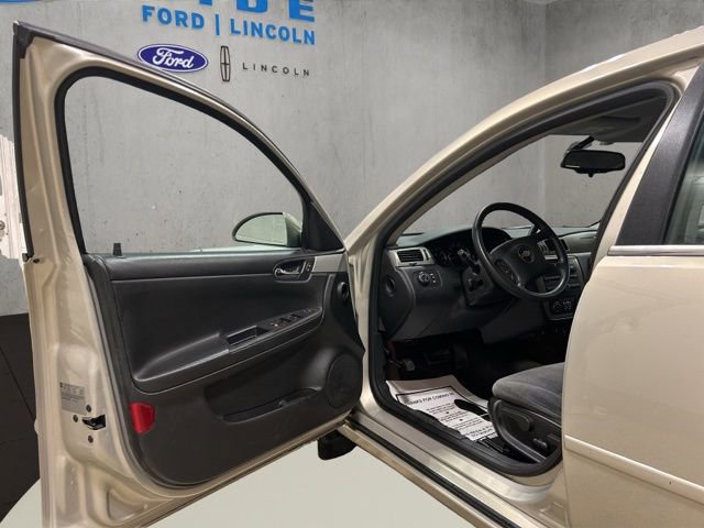 Used 2008 Chevrolet Impala LT FWD image 11
