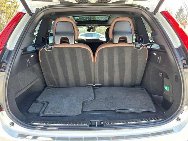 Certified 2024 Volvo XC90 B5 Plus w/ Protection Package Premier image 36