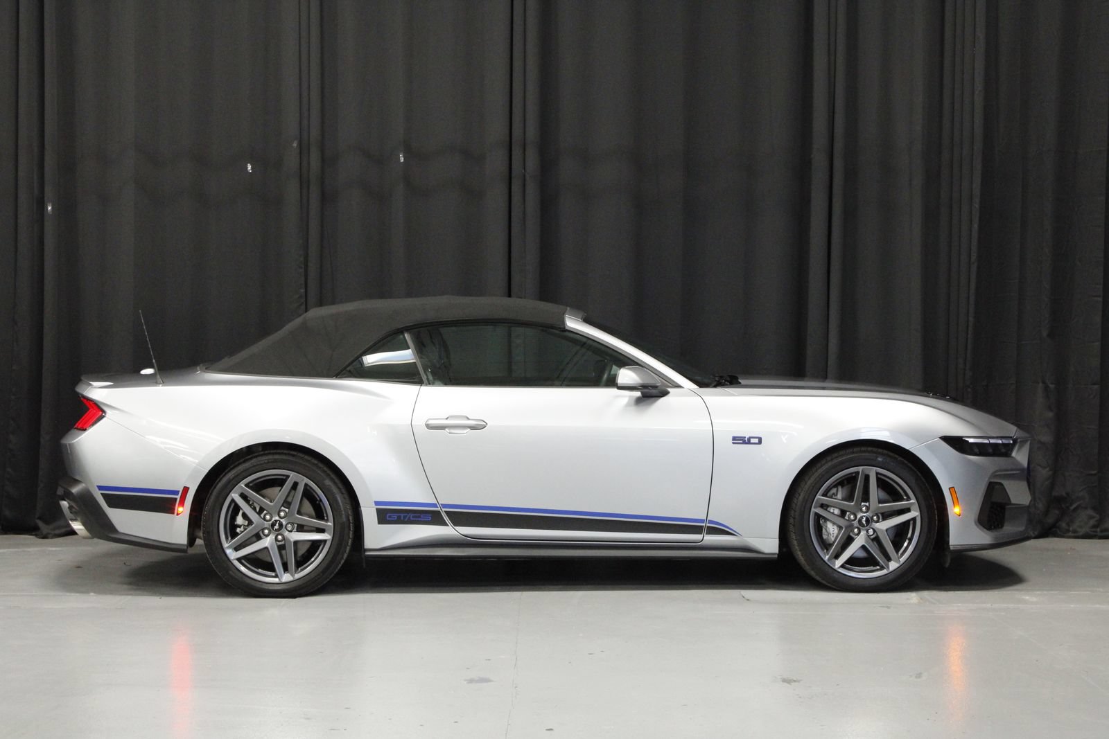 Used 2025 Ford Mustang GT Premium w/ California Special Package RWD image 6