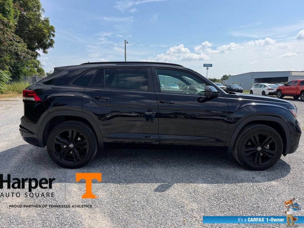 Used 2023 Volkswagen Atlas Cross Sport SEL R-Line AWD/4WD image 7