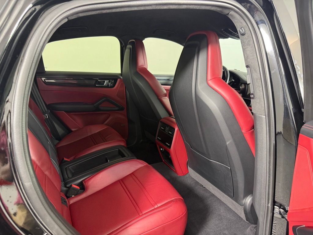 Certified 2023 Porsche Cayenne Turbo GT AWD/4WD image 17