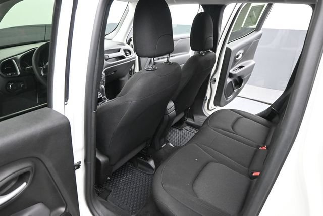 Used 2023 Jeep Renegade Latitude AWD/4WD image 15