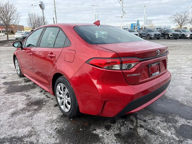 Used 2021 Toyota Corolla LE image 9