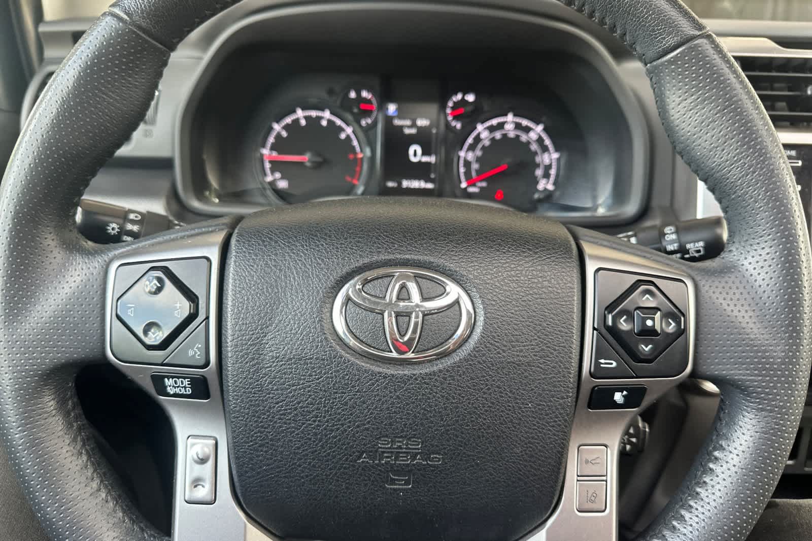 Used 2021 Toyota 4Runner SR5 Premium w/ Moonroof Package AWD/4WD image 24