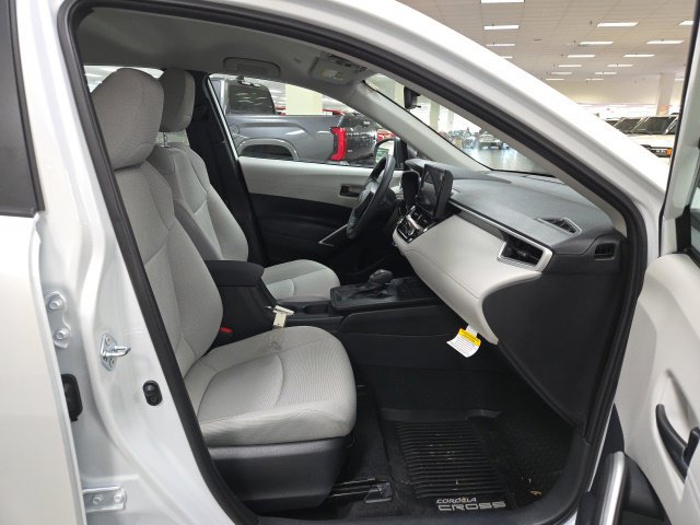 New 2026 Toyota Corolla Cross L AWD/4WD image 8