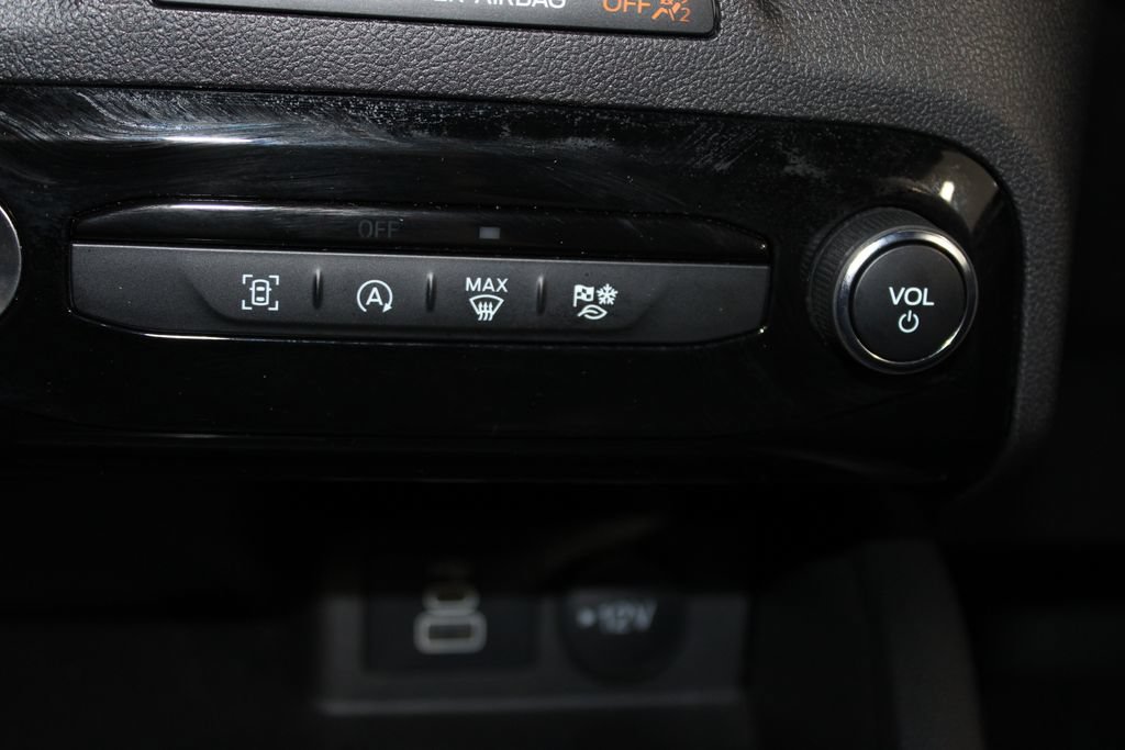 Used 2025 Ford Escape ST-Line w/ Tech Pack #1 FWD image 41