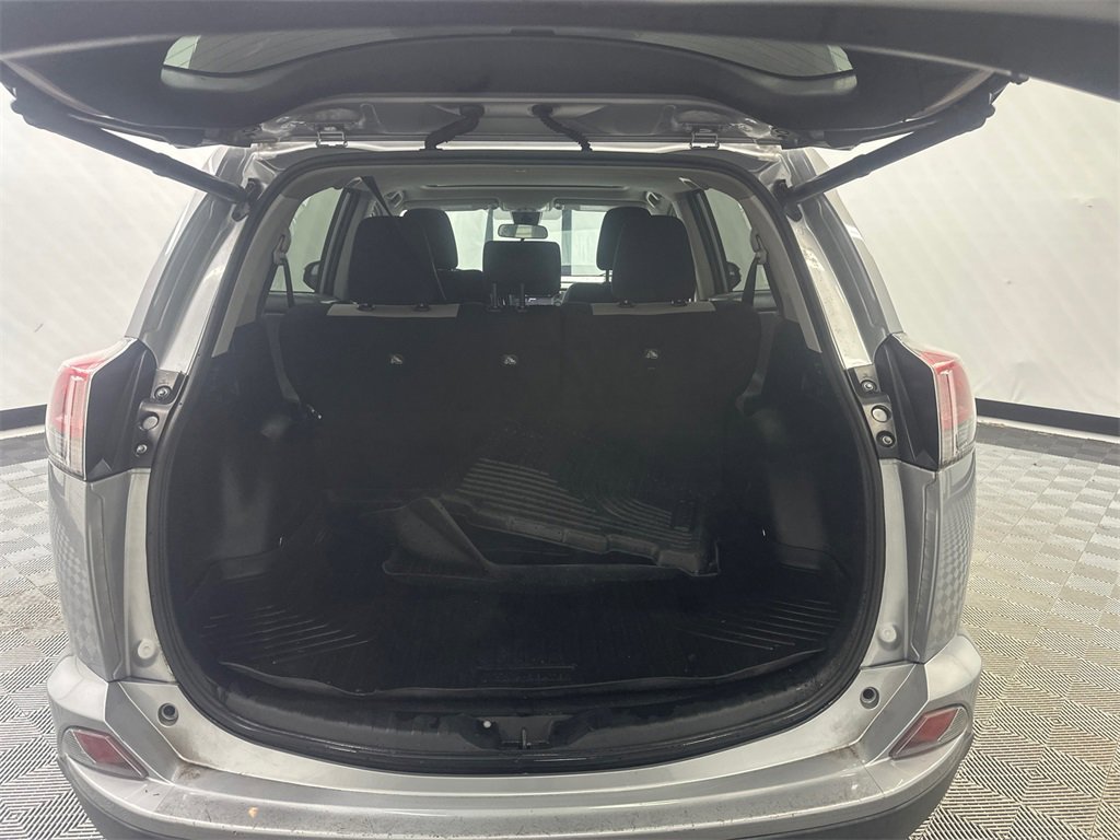 Used 2017 Toyota RAV4 XLE image 19