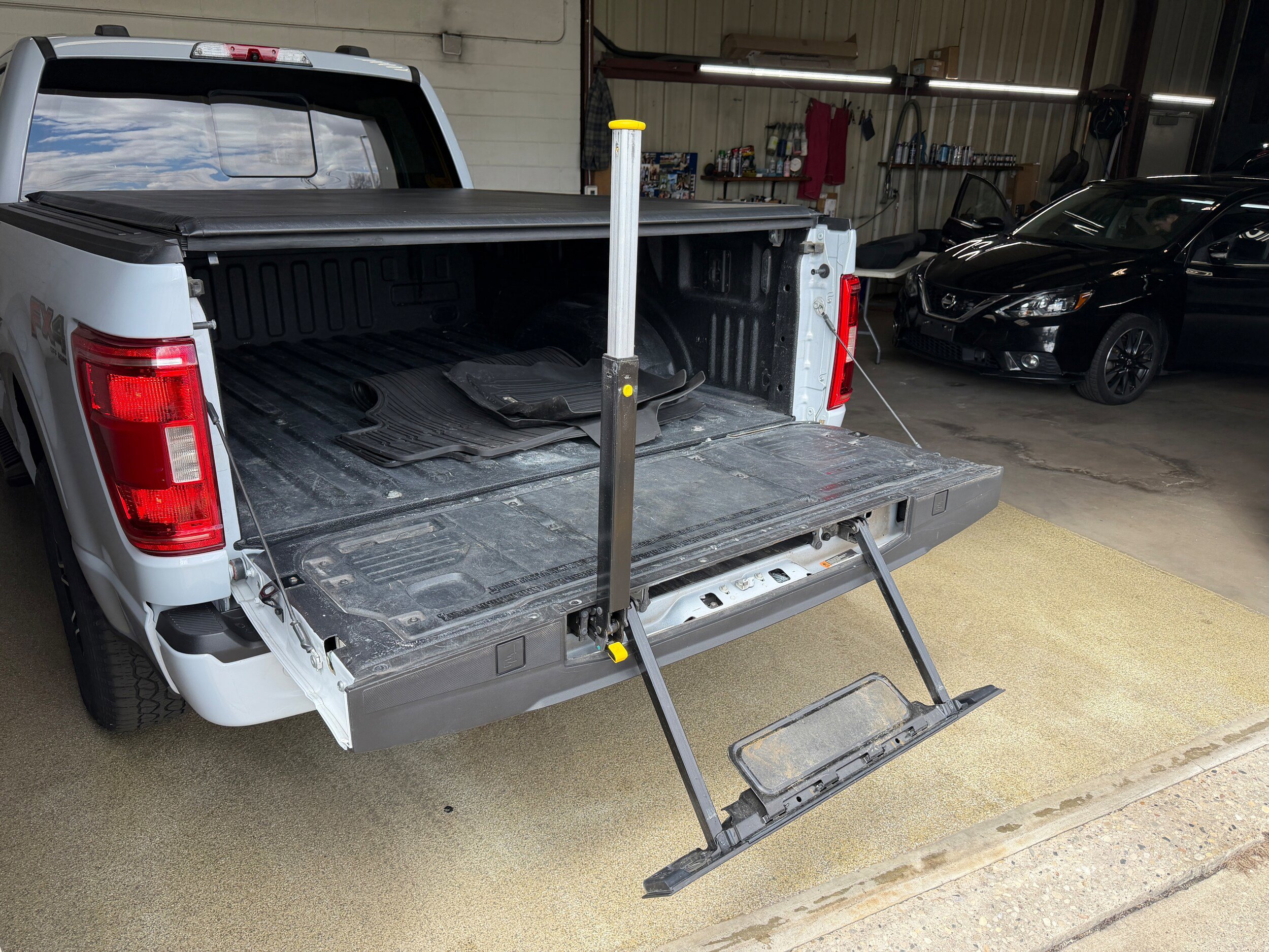 Certified 2022 Ford F150 XLT w/ Equipment Group 302A High image 32