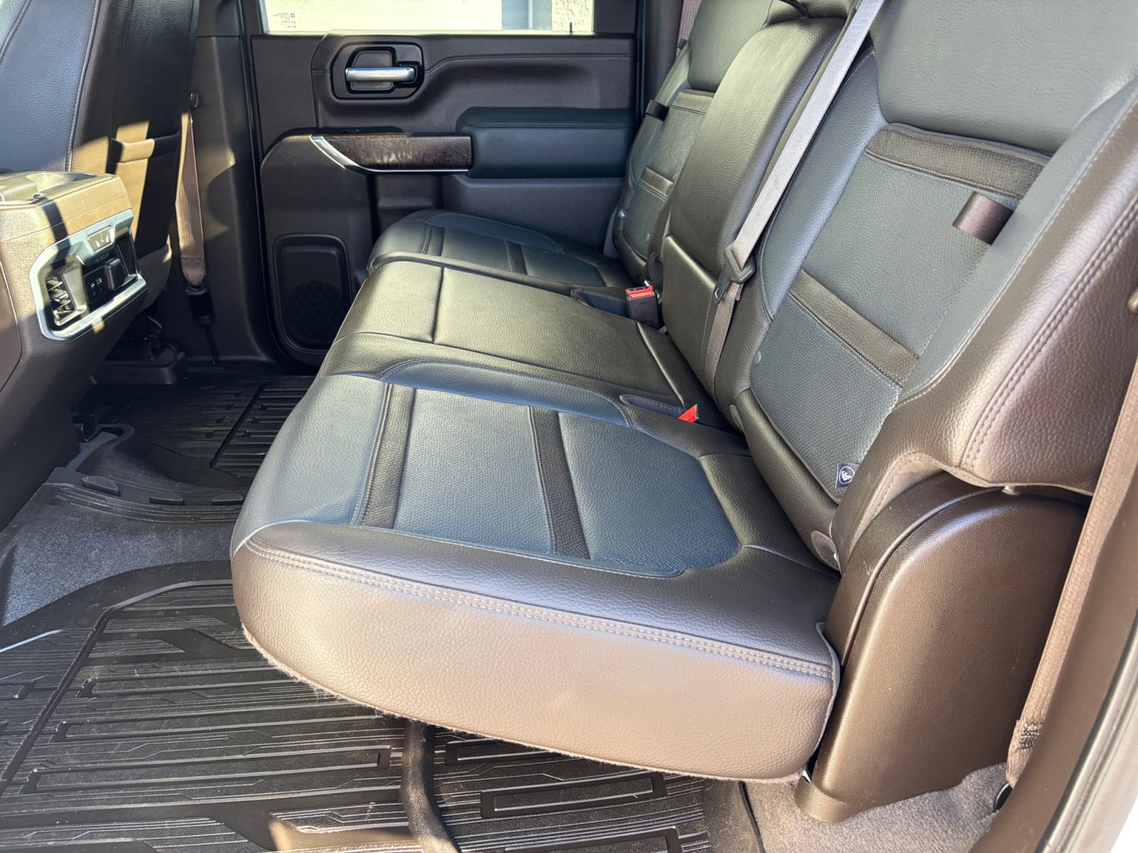 Used 2020 GMC Sierra 2500 Denali w/ Technology Package image 17