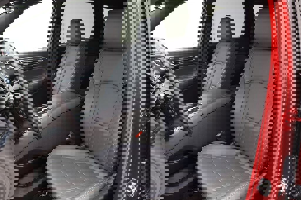 Used 2024 Buick Enclave Premium image 18