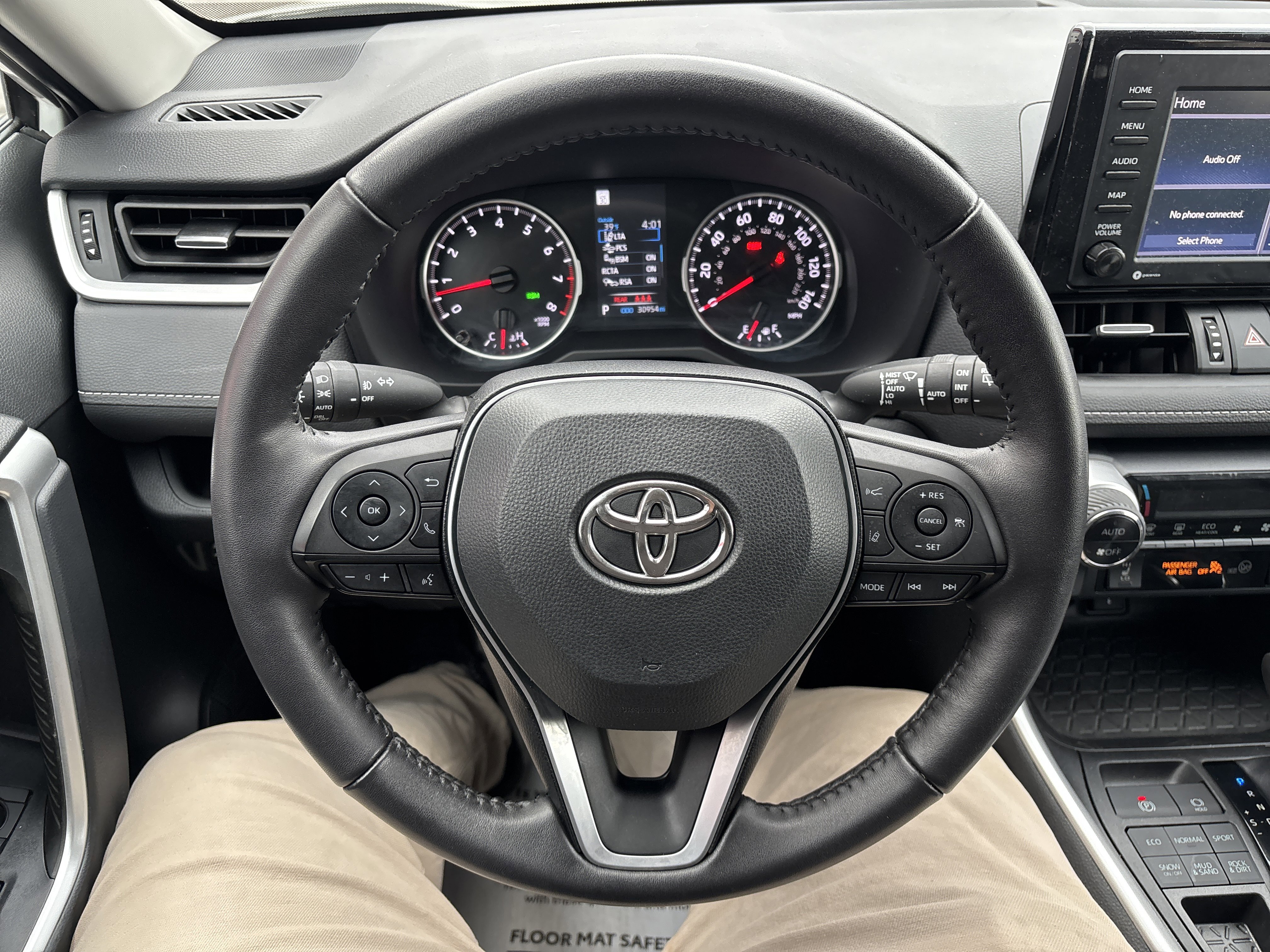 Certified 2022 Toyota RAV4 XLE Premium image 18