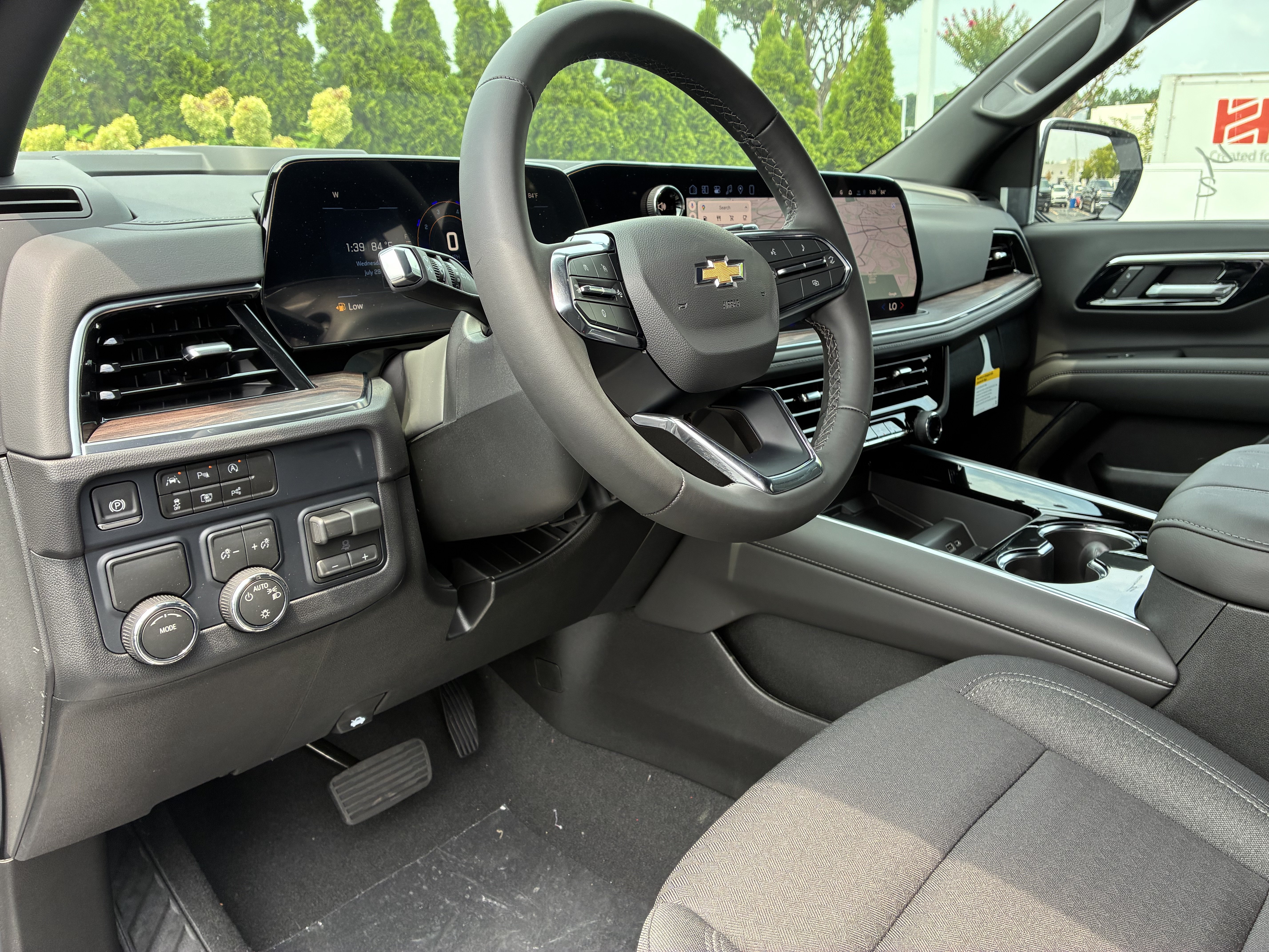 New 2026 Chevrolet Suburban LS w/ Max Trailering Package RWD image 22