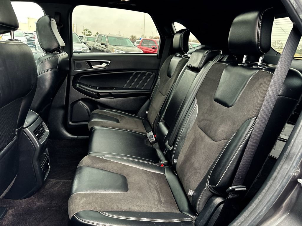 Used 2020 Ford Edge ST w/ Equipment Group 401A AWD/4WD image 23