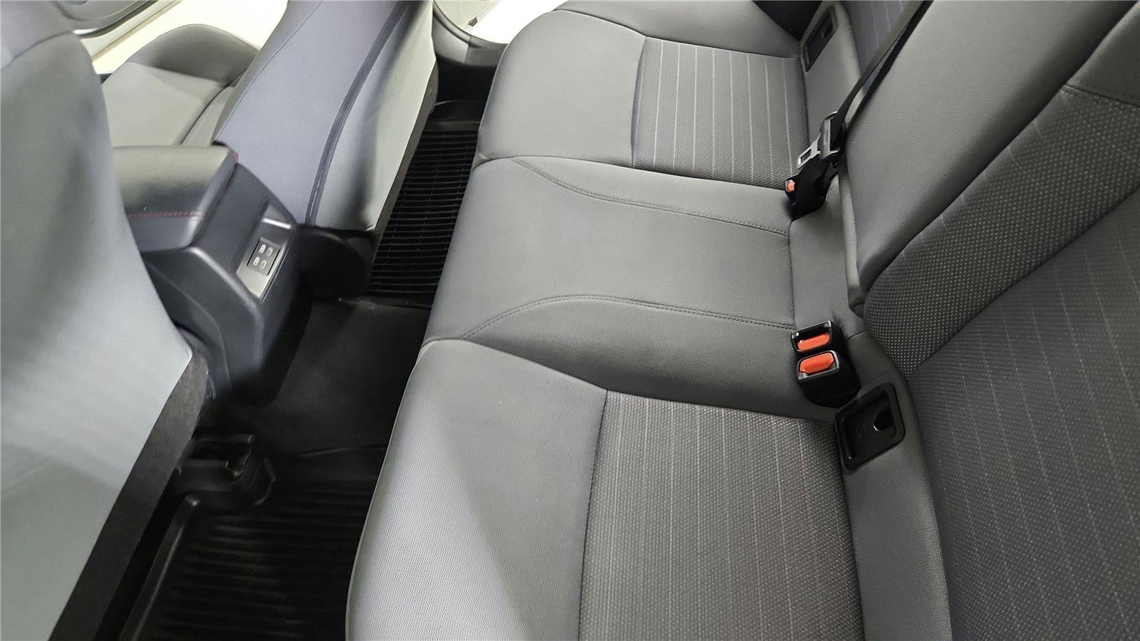 Used 2024 Toyota Corolla SE FWD image 15