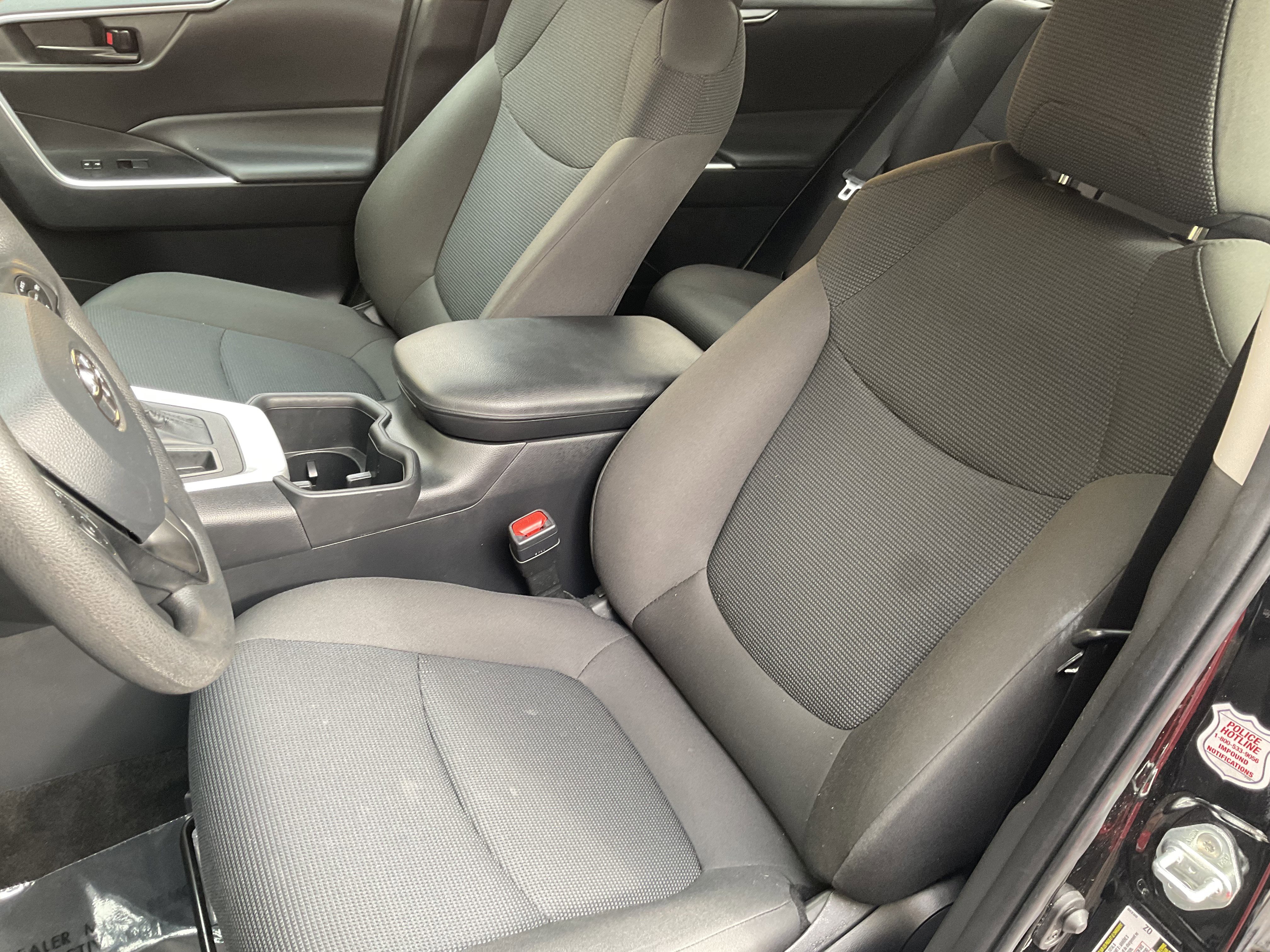 Used 2024 Toyota RAV4 LE image 28