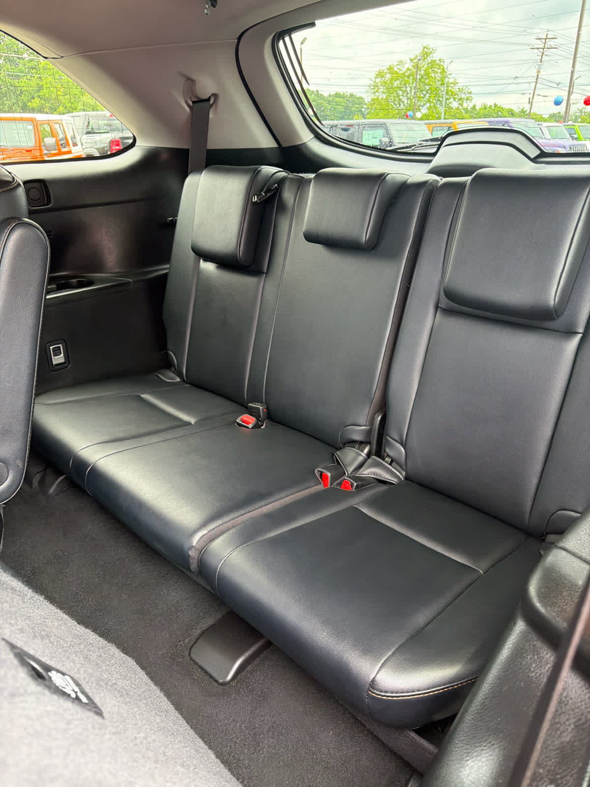Used 2019 Toyota Highlander XLE AWD/4WD image 11