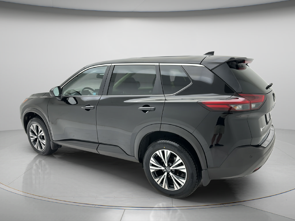 Used 2023 Nissan Rogue SV AWD/4WD image 4