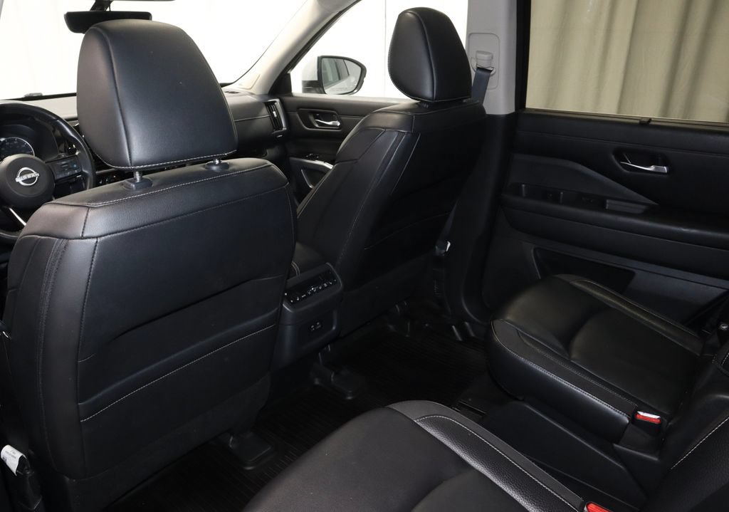 Certified 2023 Nissan Pathfinder SL w/ SL Premium Package AWD/4WD image 22