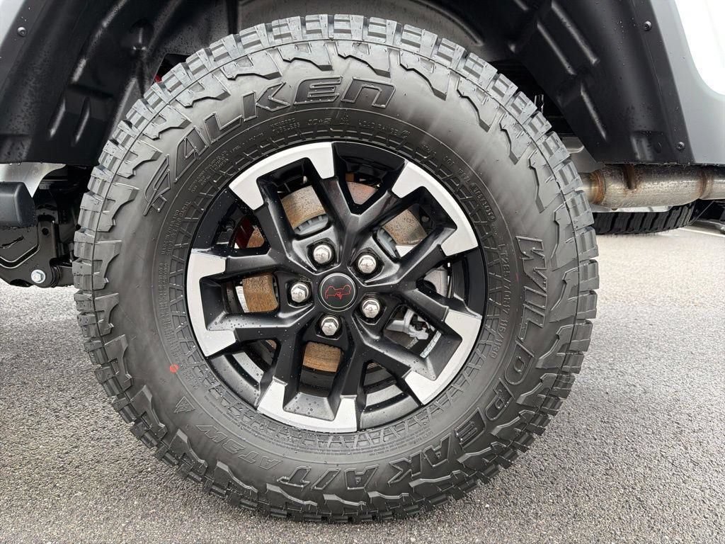 New 2026 Jeep Gladiator Rubicon AWD/4WD image 13
