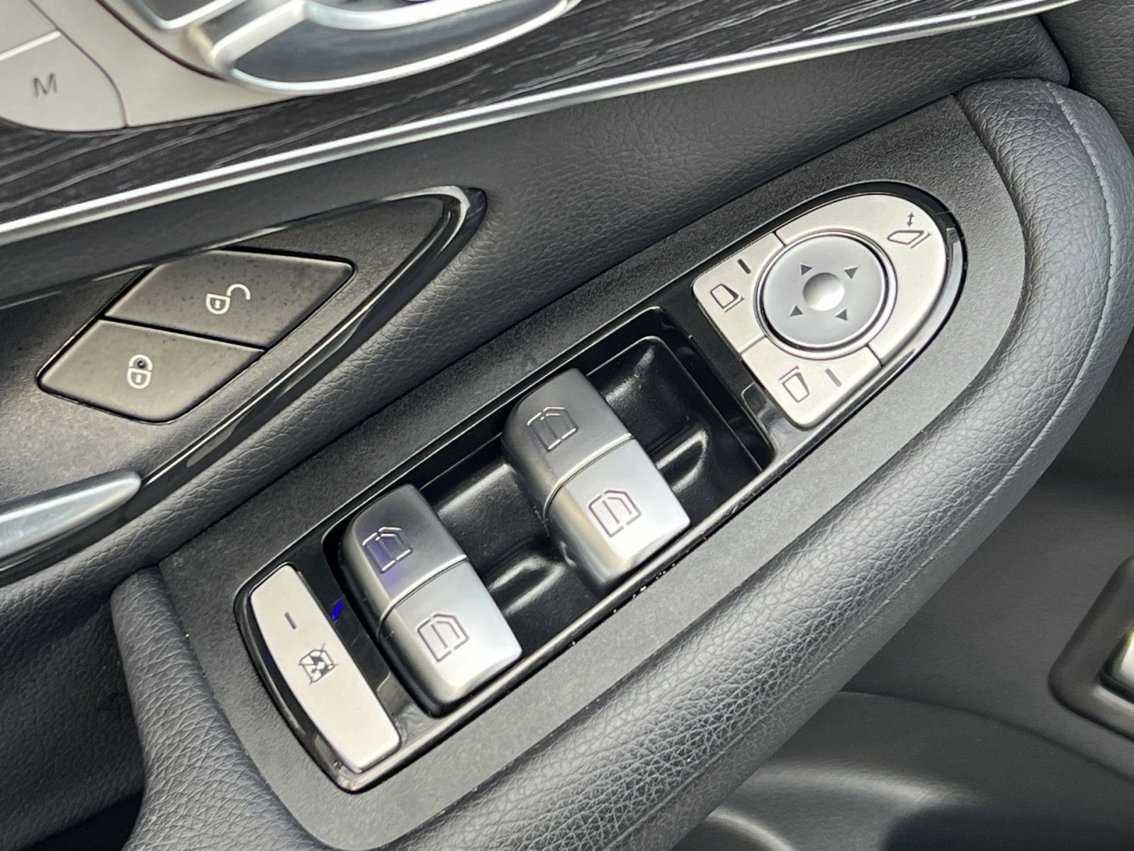 Certified 2022 Mercedes-Benz GLC 300 4MATIC image 13