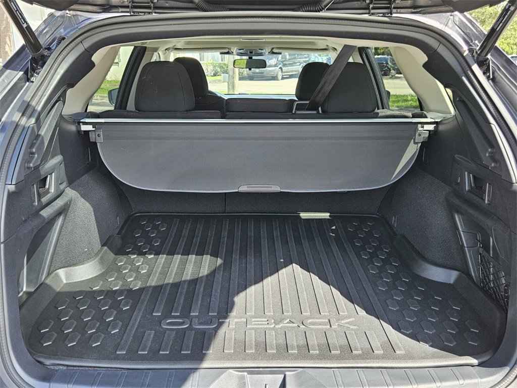 Used 2024 Subaru Outback Premium image 7