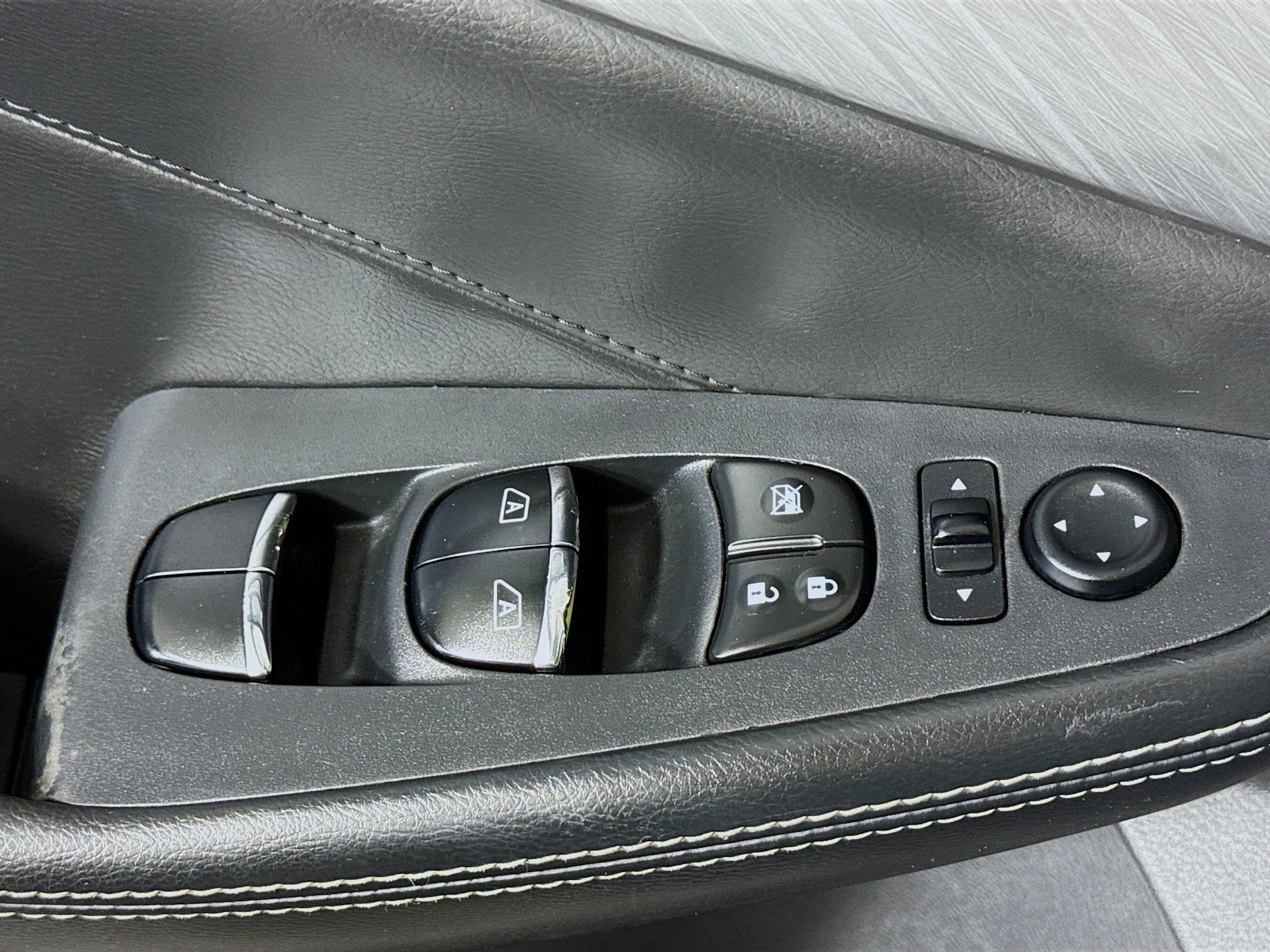 Used 2016 Nissan Maxima 3.5 SL image 24