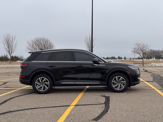 Used 2024 Lincoln Corsair Premiere w/ Equipment Group 101A image 2