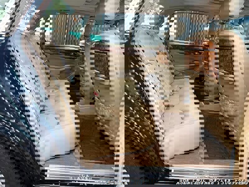 Used 1999 Jaguar XJ8 L image 27