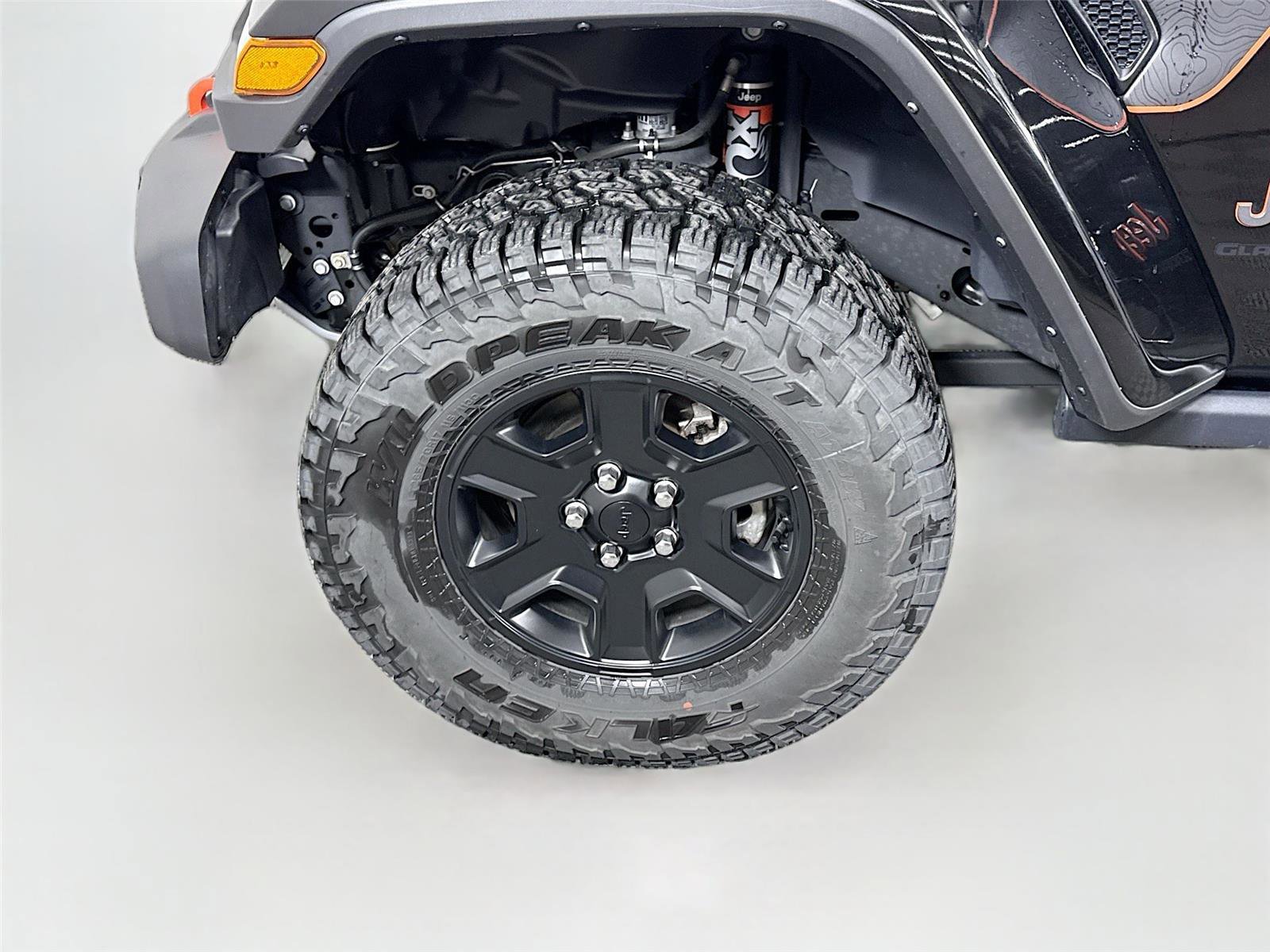 Used 2023 Jeep Gladiator Mojave w/ Cold Weather Group AWD/4WD image 23