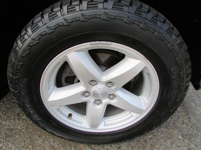 Used 2012 Jeep Liberty Limited image 20