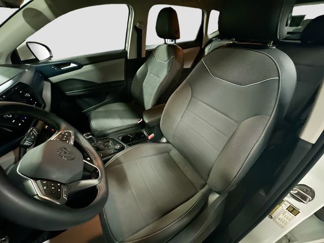 Used 2023 Volkswagen Taos SE image 21