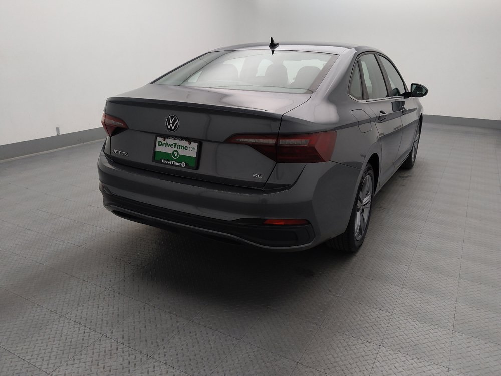Used 2024 Volkswagen Jetta SE FWD image 7