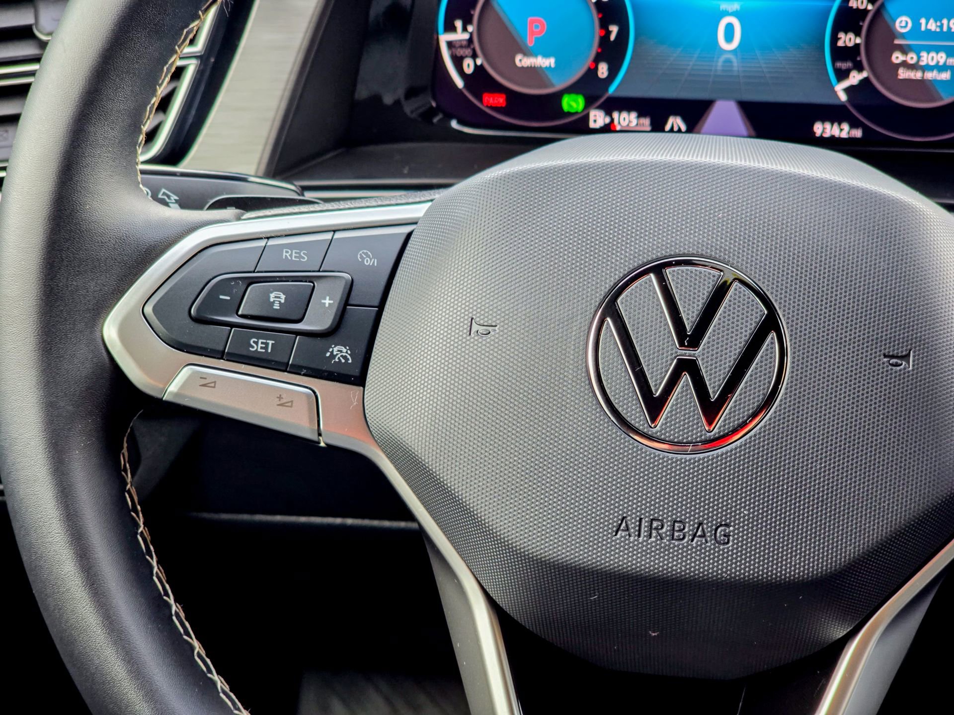 Used 2024 Volkswagen Atlas Cross Sport SE image 27