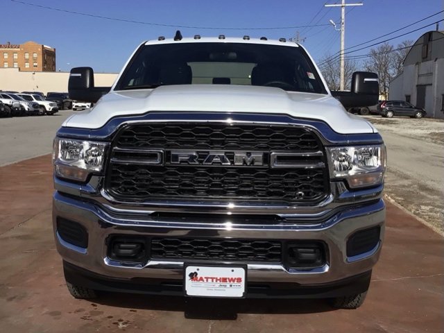 New 2024 RAM 3500 Tradesman w/ Chrome Appearance Group image 2
