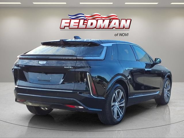 Used 2024 Cadillac Lyriq Luxury AWD/4WD image 6