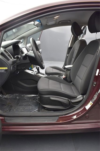 Used 2018 Kia Forte LX w/ LX Popular Package image 9