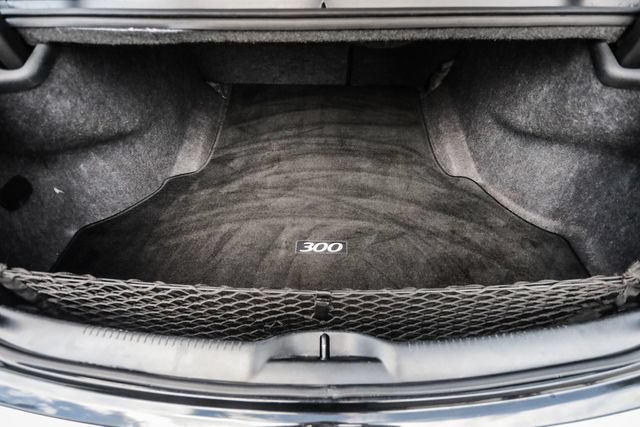 Used 2015 Chrysler 300 C RWD image 64