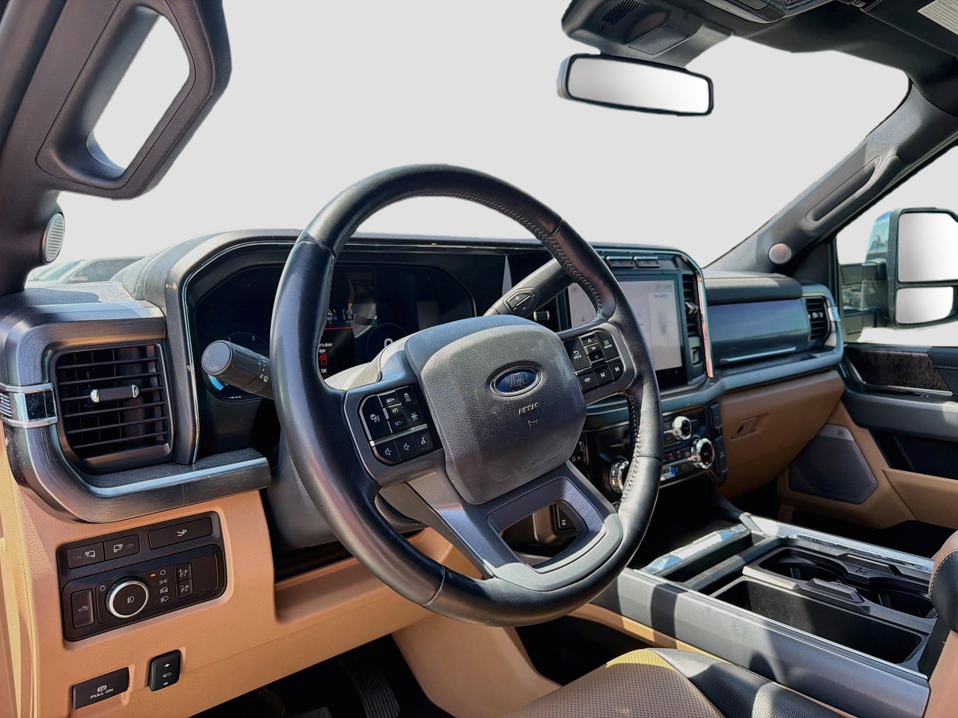 Certified 2024 Ford F250 Lariat w/ Lariat Ultimate Package AWD/4WD image 11