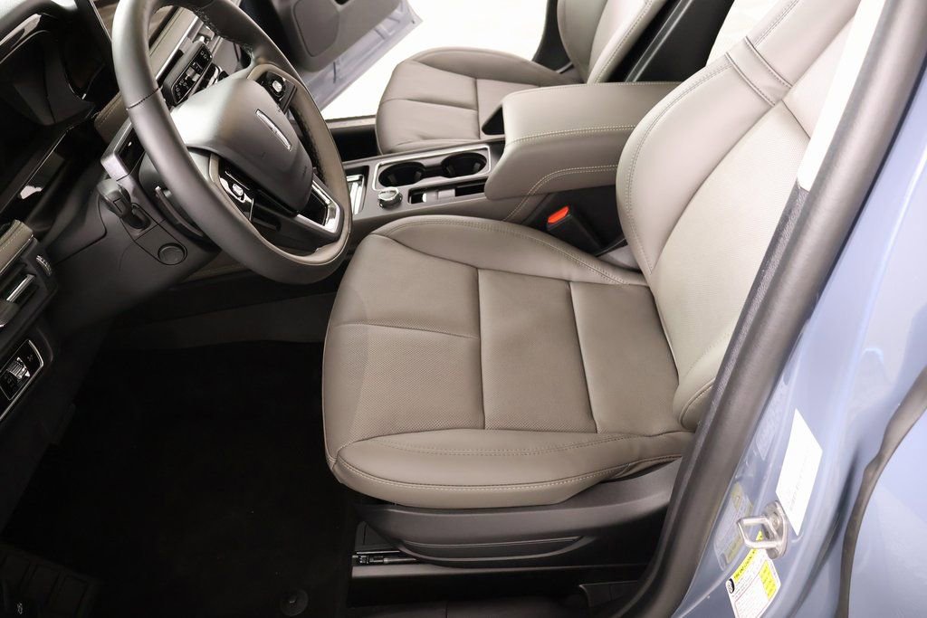 New 2026 Lincoln Corsair Reserve FWD image 12