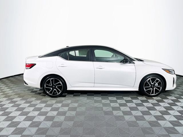 Used 2024 Nissan Sentra SR FWD image 9
