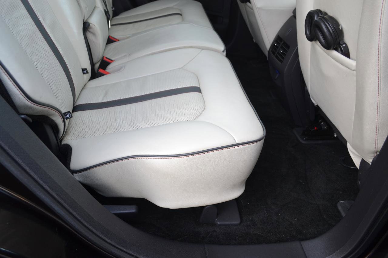 Used 2015 Lincoln MKX AWD w/ Equipment Group 102A image 40