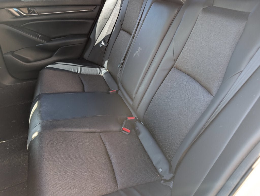 Used 2018 Honda Accord Sport image 3